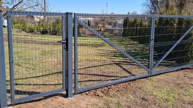 Stumdomi kiemo vartai